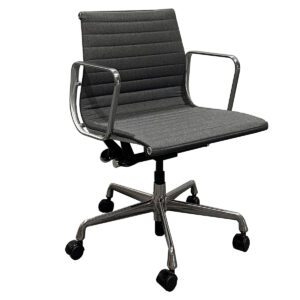 Used Herman Miller Eames Aluminum Group Mid-Back Conference Chair in Grey Upholstery This iconic mid-back conference chair from Herman Miller’s Eames Aluminum Group Featuring a durable grey upholstery, fixed arms, and a polished aluminum frame, it provides support and ease of movement with a timeless design.  Grey upholstery Fixed arms X-base Polished aluminum side ribs Die-cast aluminum base Dimensions: 23"W x 21"D x 35"H Ideal for conference rooms, executive offices, and meeting spaces where design and comfort meet.