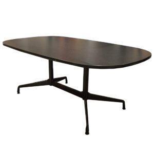 Used 72" W Laminated Oval Meeting Table In Black Measuring 72" wide, 42" deep, and 29" high, this meeting table is both functional and durable, designed to fit into various commercial settings.  Key features: Black Laminate Finish Oval Shape for Comfortable and Collaborative Meetings Dimensions: 72" W x 42" Dx 29"H  Perfect for any commercial setting, including conference rooms, boardrooms, and collaborative workspaces.